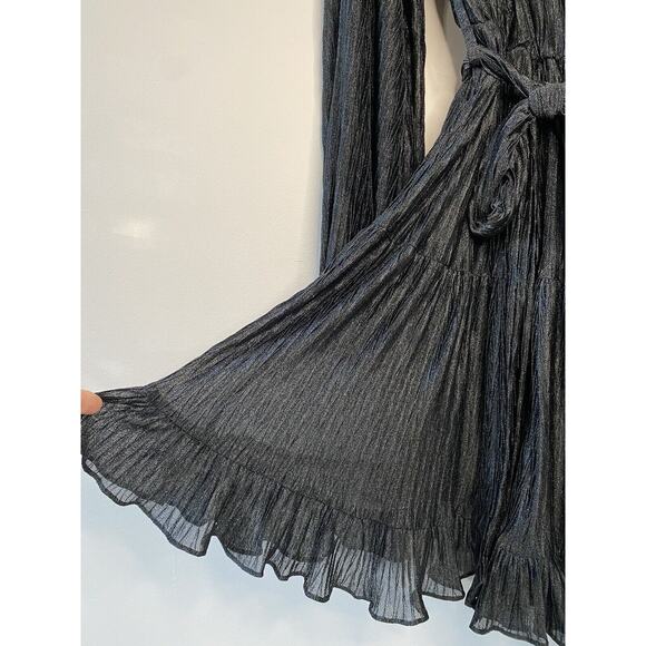 She + Sky Black Mini Dress - Picture 5 of 9